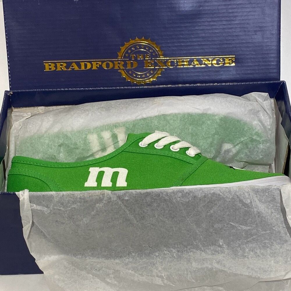 The Bradford Exchange Women's Green Official M&M Sneakers Shoes‎ Size 8 NWT